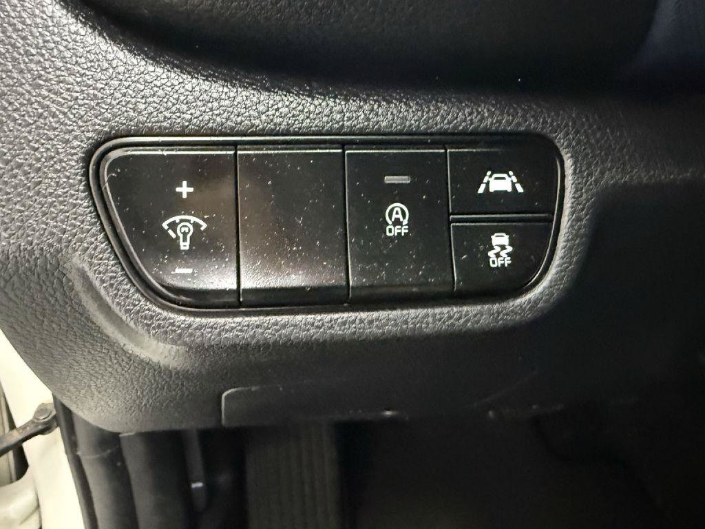 Used 2021 Kia Seltos S AWD/4WD image 20