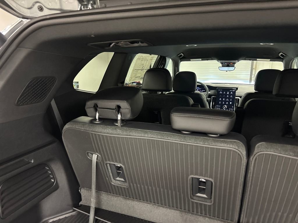 New 2026 GMC Acadia Elevation w/ Black Edition AWD/4WD image 18