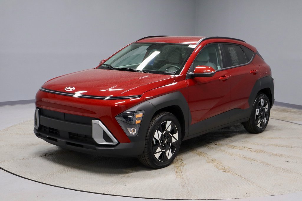 Certified 2025 Hyundai Kona SEL image 7