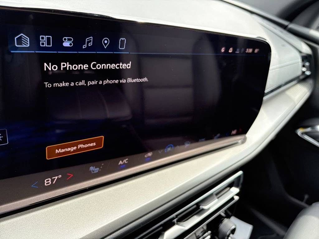 New 2026 Chevrolet Traverse LT w/ Enhanced Driving Package FWD image 22