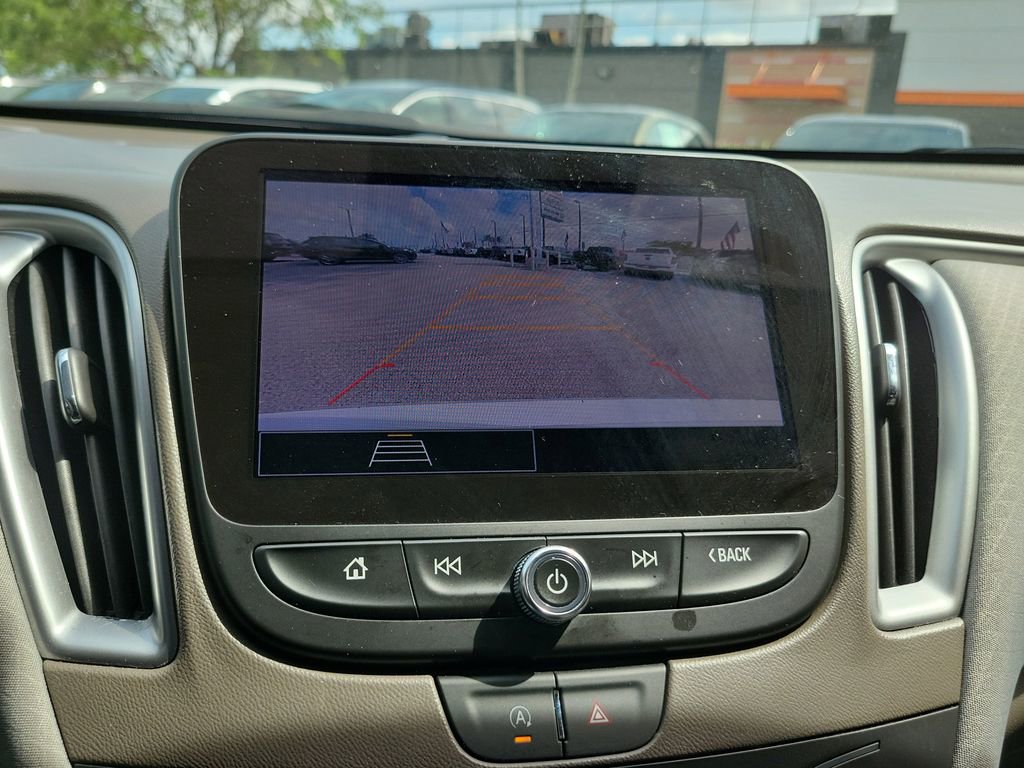 Used 2025 Chevrolet Malibu LT FWD image 29