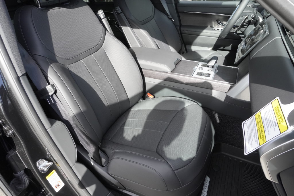 New 2027 Land Rover Range Rover Long Wheelbase SE AWD/4WD image 24