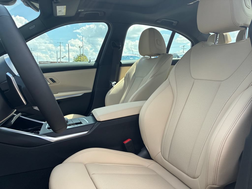 New 2026 BMW 330i xDrive Sedan w/ M Sport Package AWD/4WD image 11