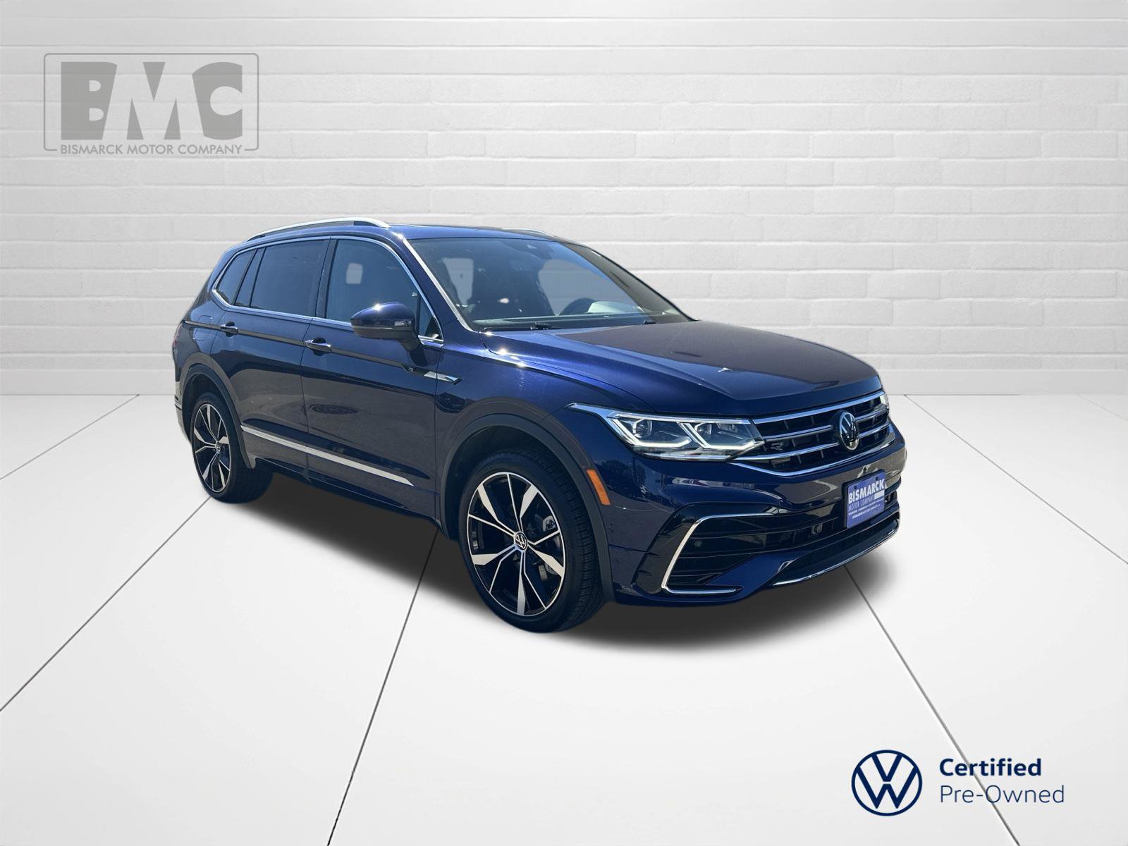Certified 2024 Volkswagen Tiguan SEL R-Line w/ MDO Package, Two-Row AWD/4WD image 2