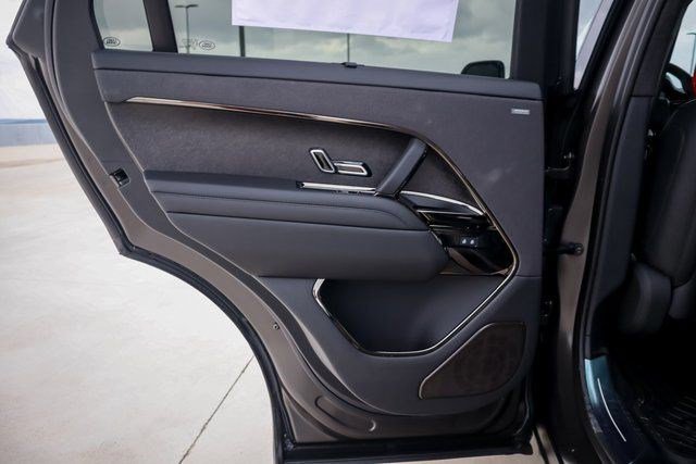 New 2025 Land Rover Range Rover Sport SV Edition Two image 30