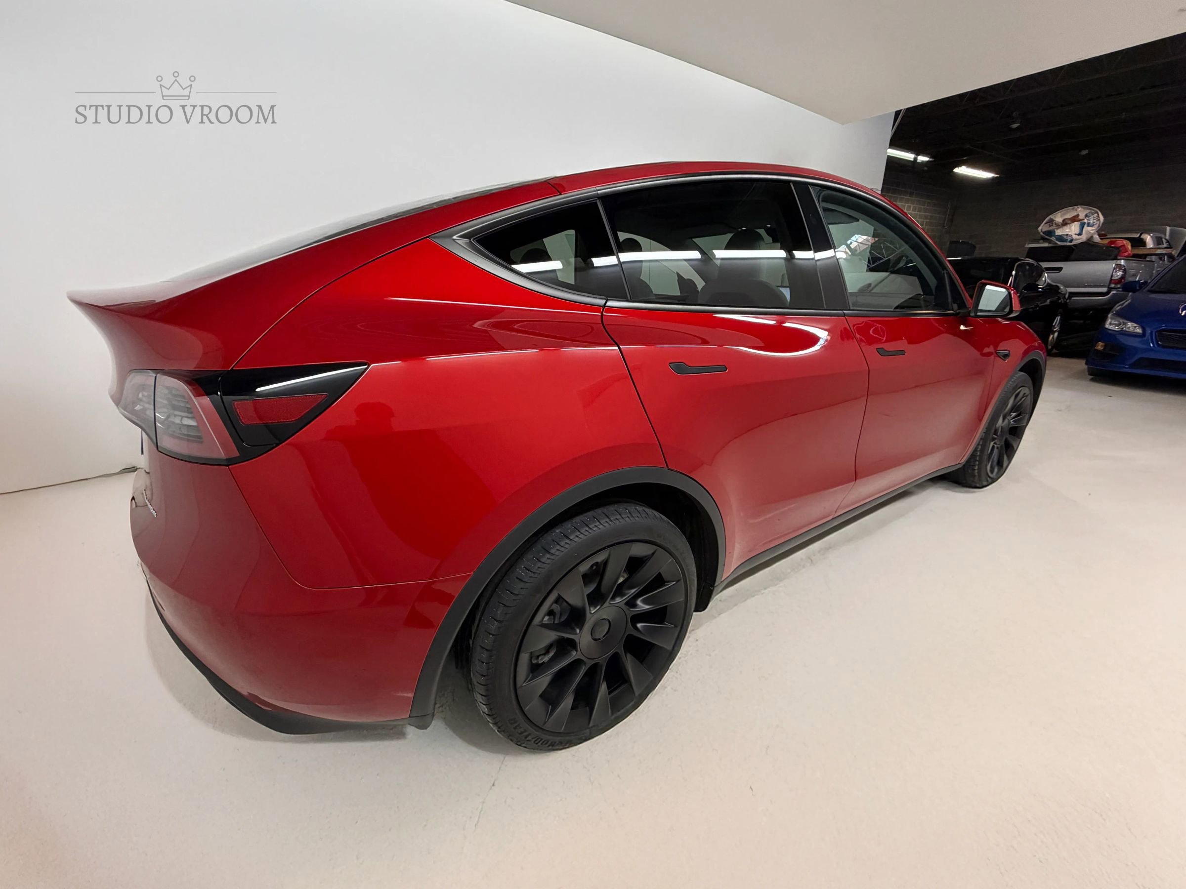 Used 2023 Tesla Model Y Long Range image 3