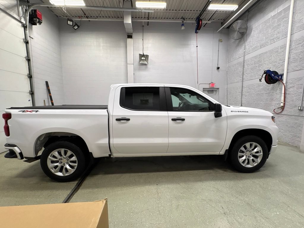 Used 2026 Chevrolet Silverado 1500 Custom AWD/4WD image 3