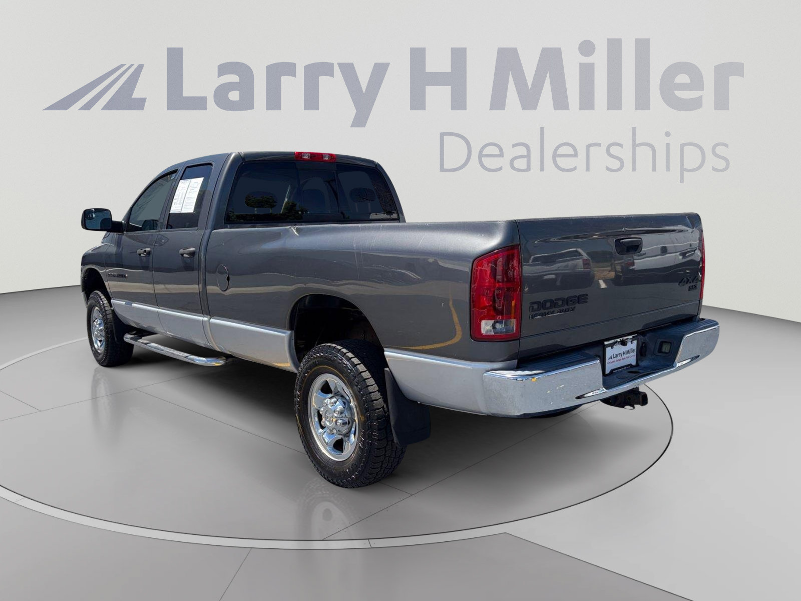 Used 2004 Dodge Ram 2500 Truck SLT w/ Trailer Tow Group AWD/4WD image 3