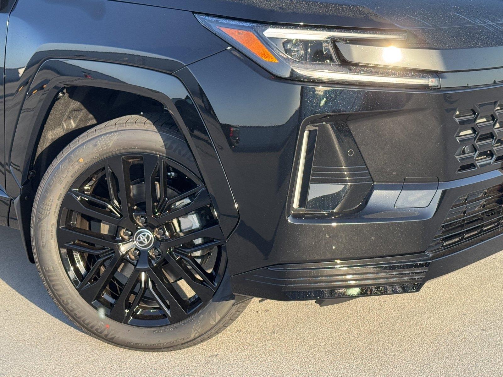 New 2026 Toyota RAV4 XSE AWD/4WD image 10