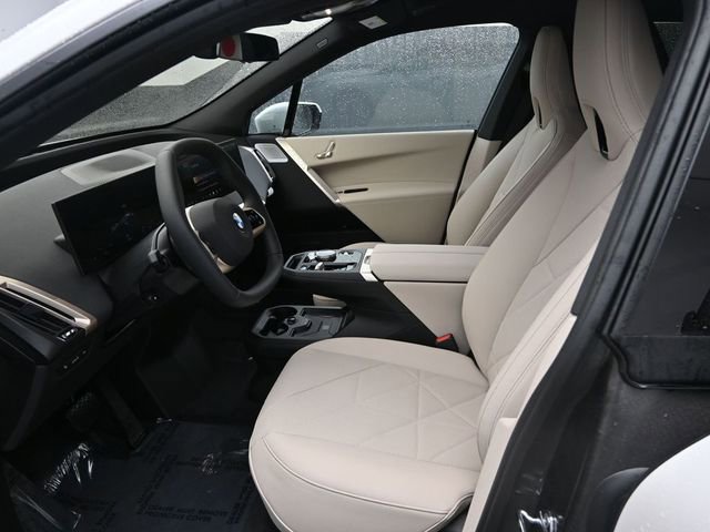 New 2026 BMW iX xDrive60 image 17
