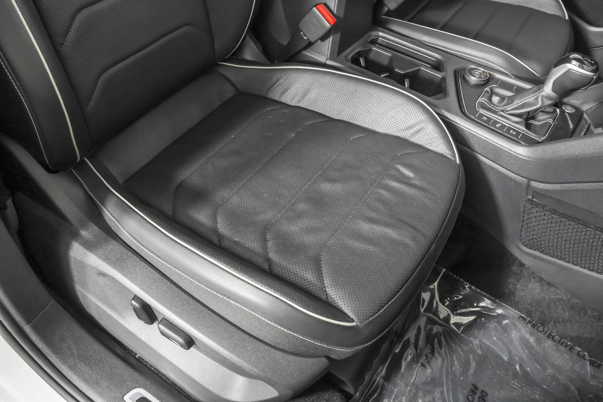 Used 2023 Volkswagen Tiguan SEL R-Line AWD/4WD image 48