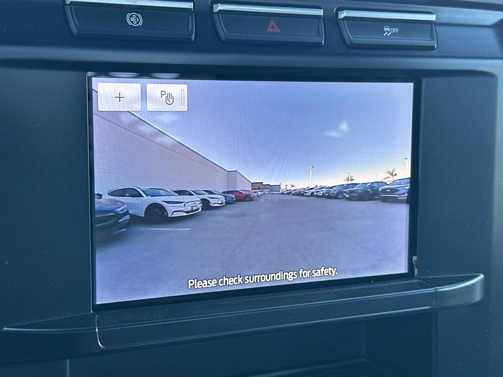 Used 2024 Ford F550 2WD Regular Cab Super Duty w/ XL Chrome Package image 20