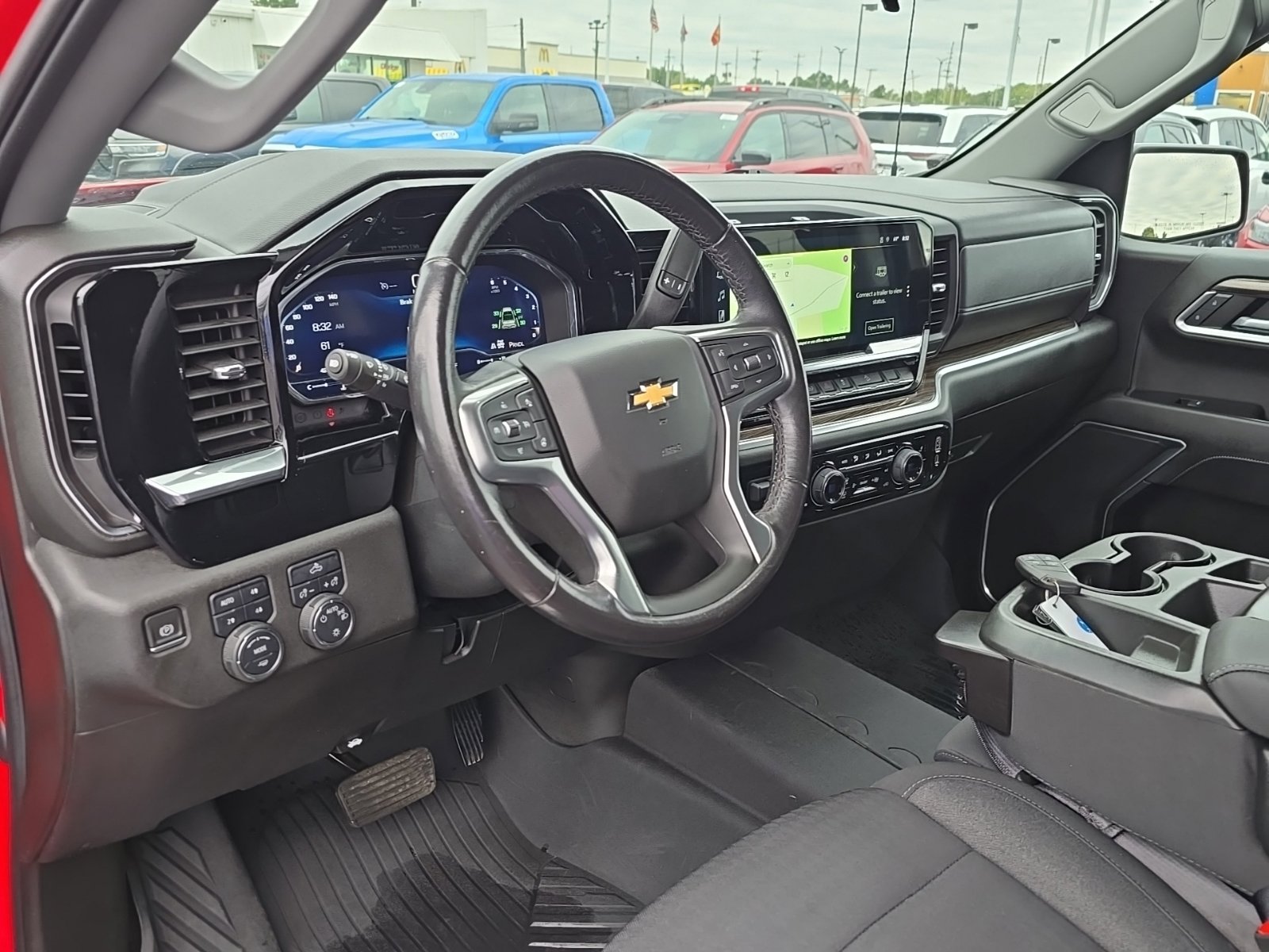 Used 2022 Chevrolet Silverado 1500 LT AWD/4WD image 12