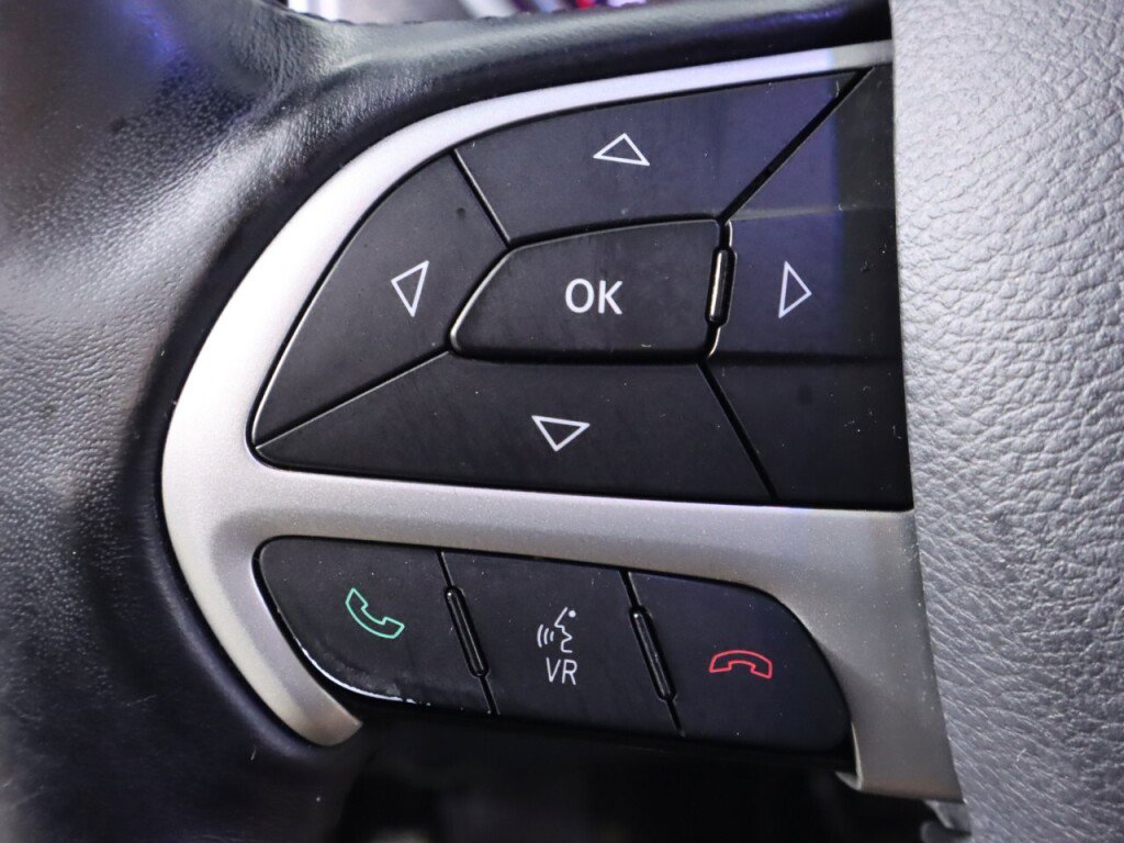 Used 2016 Dodge Charger SXT w/ Plus Group image 12