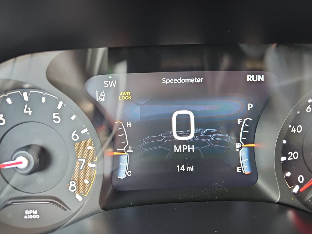 New 2026 Jeep Compass Latitude w/ Sun and Sound Group AWD/4WD image 21