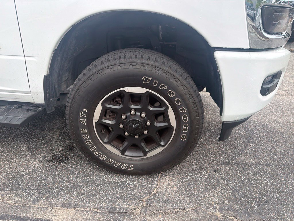 Used 2026 RAM 2500 Laramie AWD/4WD image 4