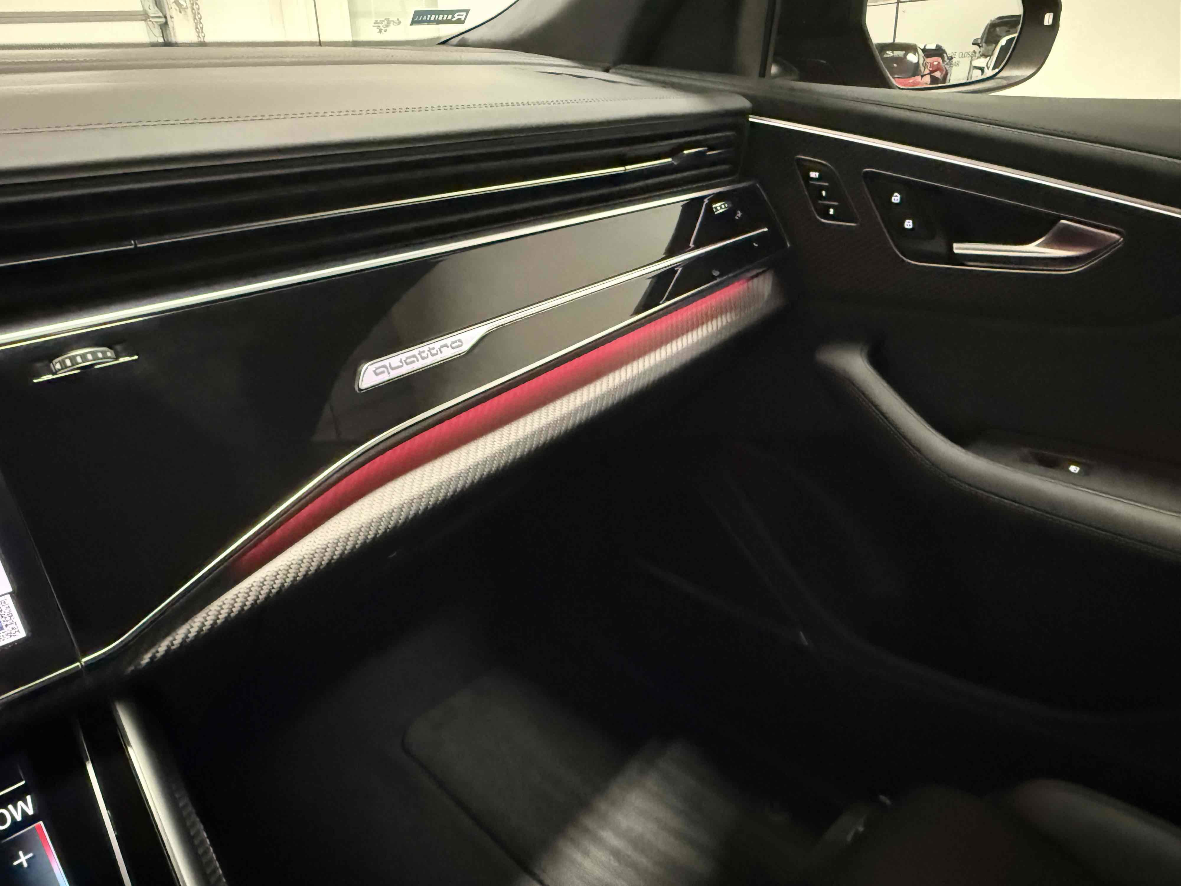 Used 2025 Audi RS Q8 performance image 52