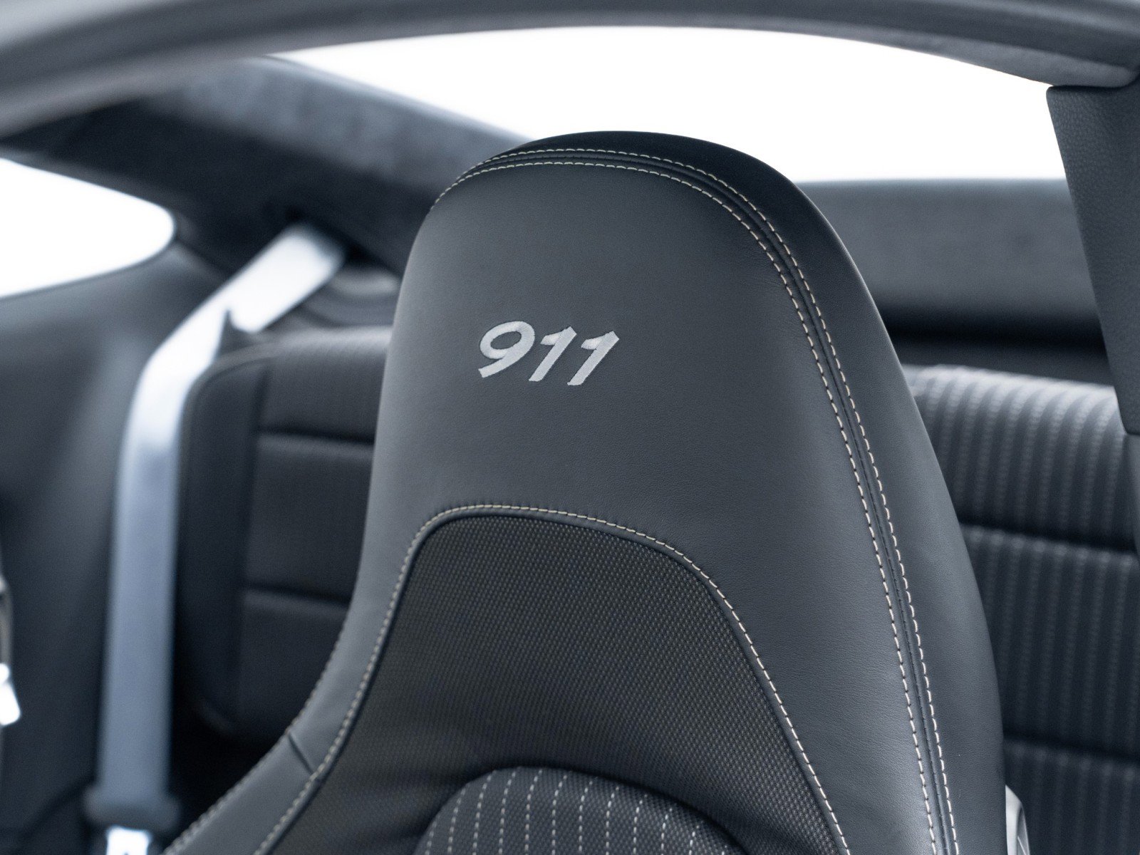 Certified 2018 Porsche 911 Carrera T image 20
