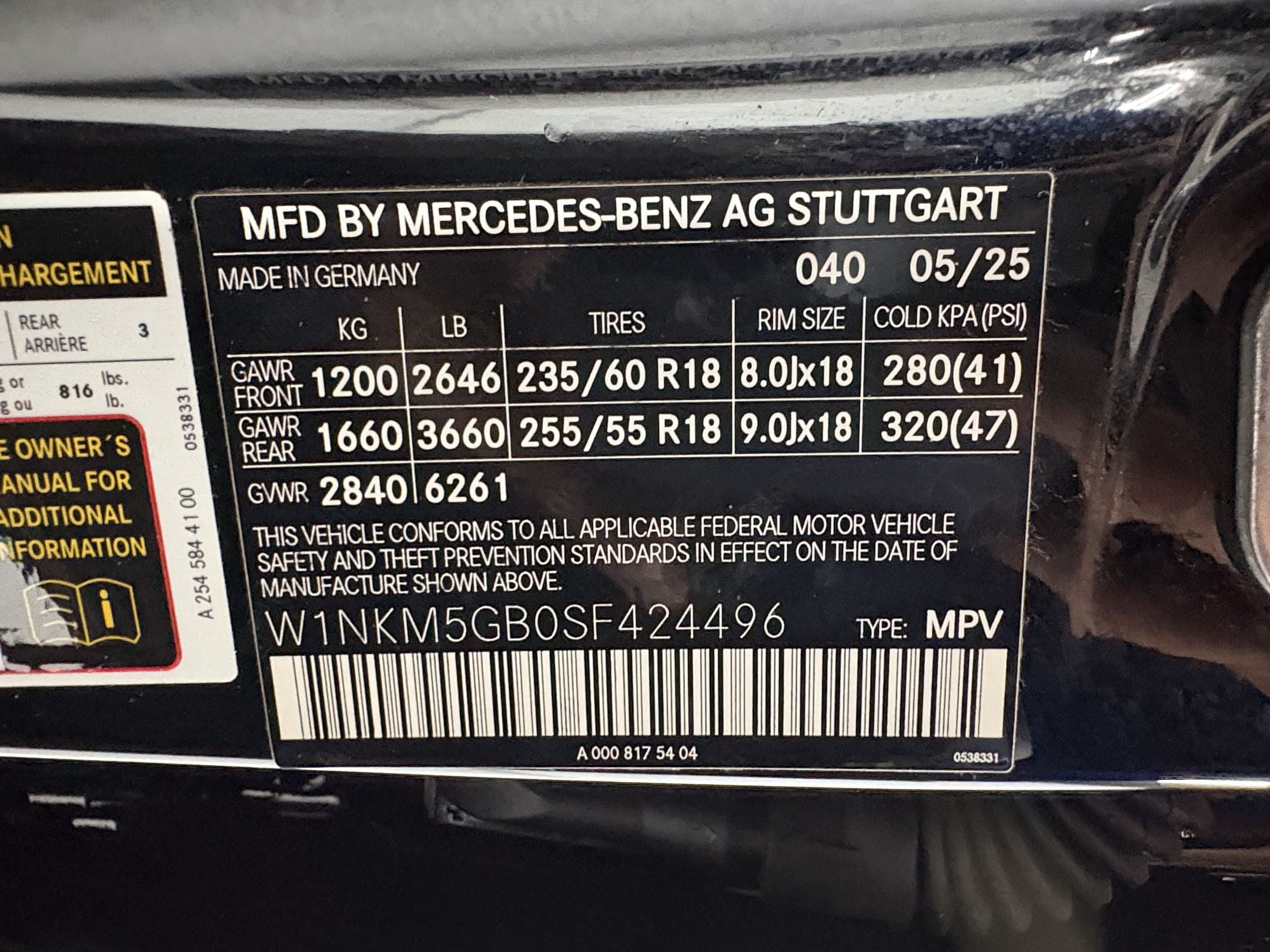 Used 2025 Mercedes-Benz GLC 350e 4MATIC image 25