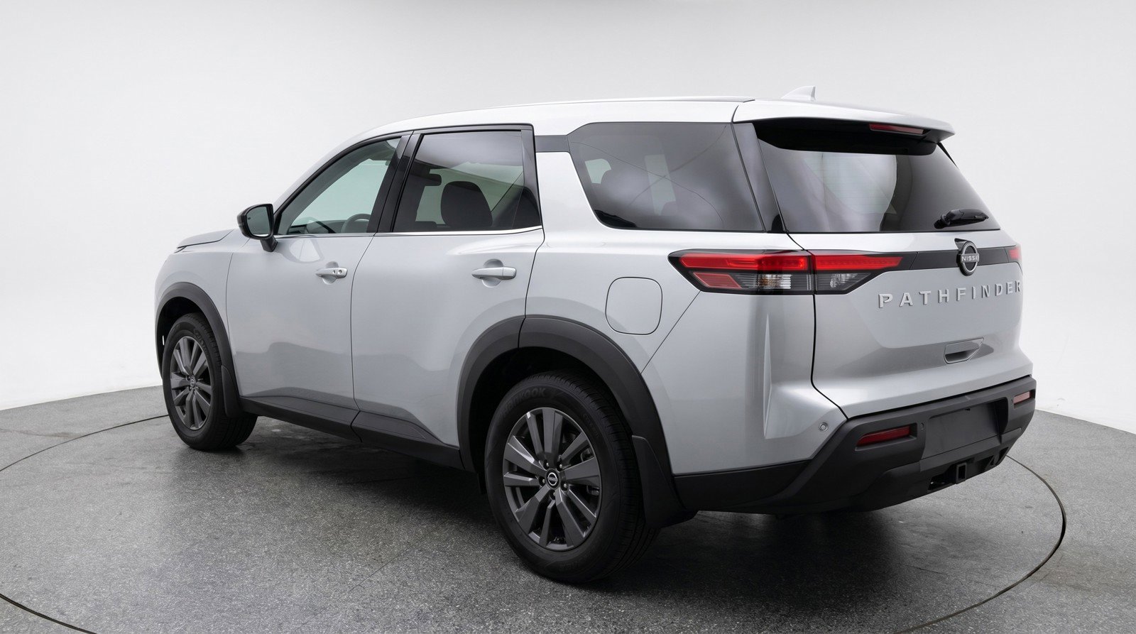 Used 2025 Nissan Pathfinder SV FWD image 6