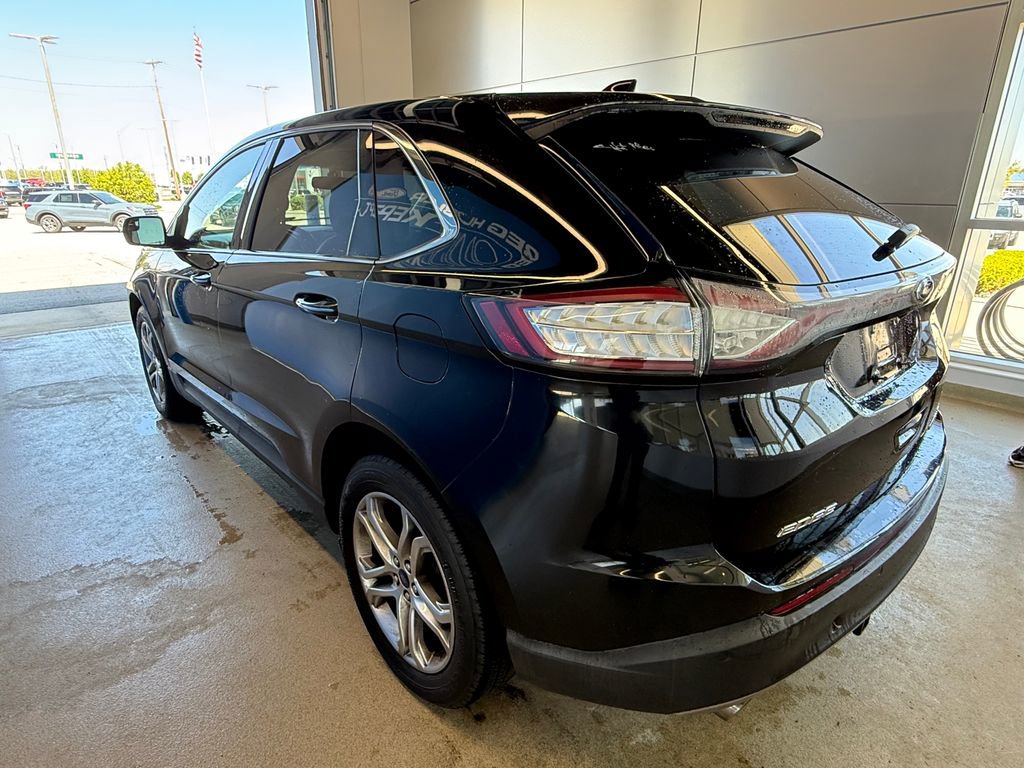 Used 2016 Ford Edge Titanium AWD/4WD image 3