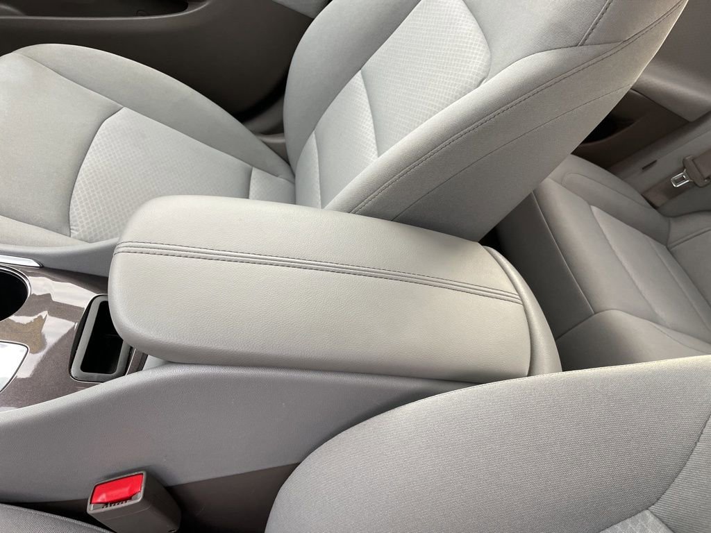 Used 2025 Chevrolet Malibu LT image 21