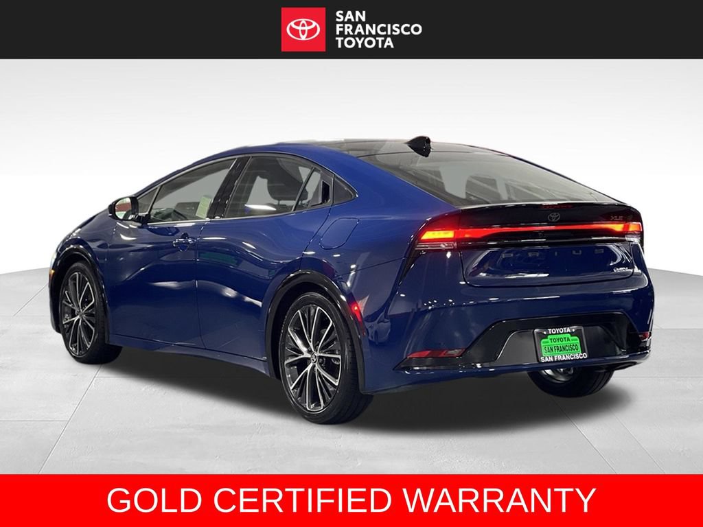 Certified 2023 Toyota Prius XLE FWD image 3
