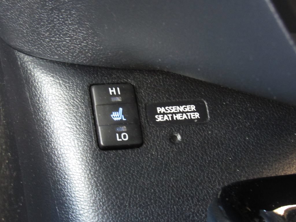 Certified 2019 Toyota Prius Prime Advanced w/ Carpet Mat Package FWD image 32