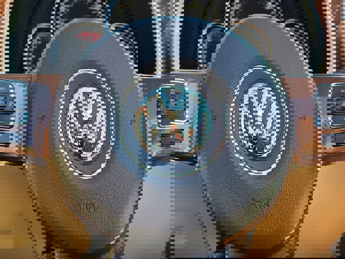 Used 2017 Volkswagen Beetle 1.8T SE FWD image 29