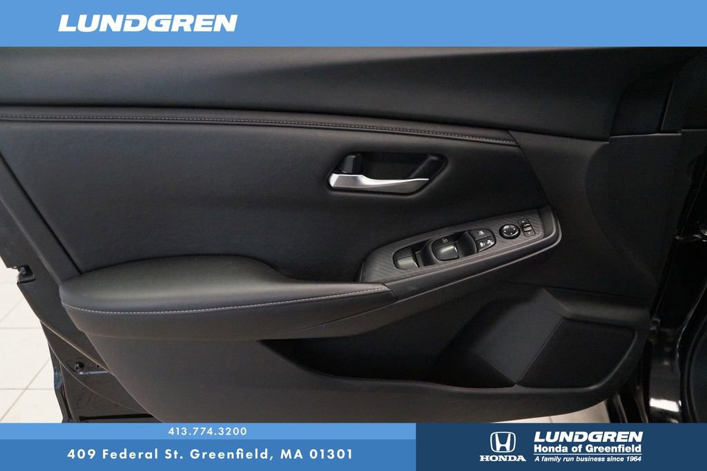 Used 2024 Nissan Sentra SV FWD image 14