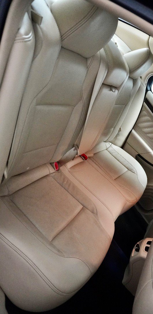 Used 2016 Ford Taurus Limited FWD image 8