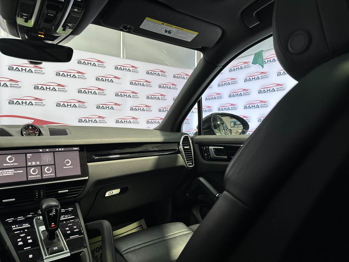 Used 2021 Porsche Cayenne image 21