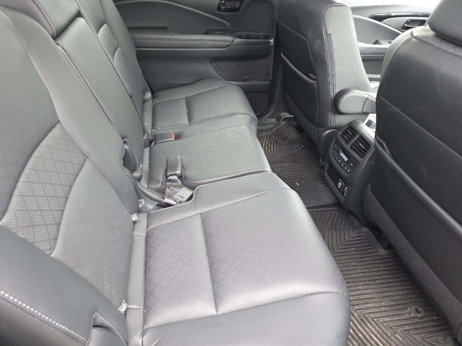 Used 2023 Honda Passport Elite image 16