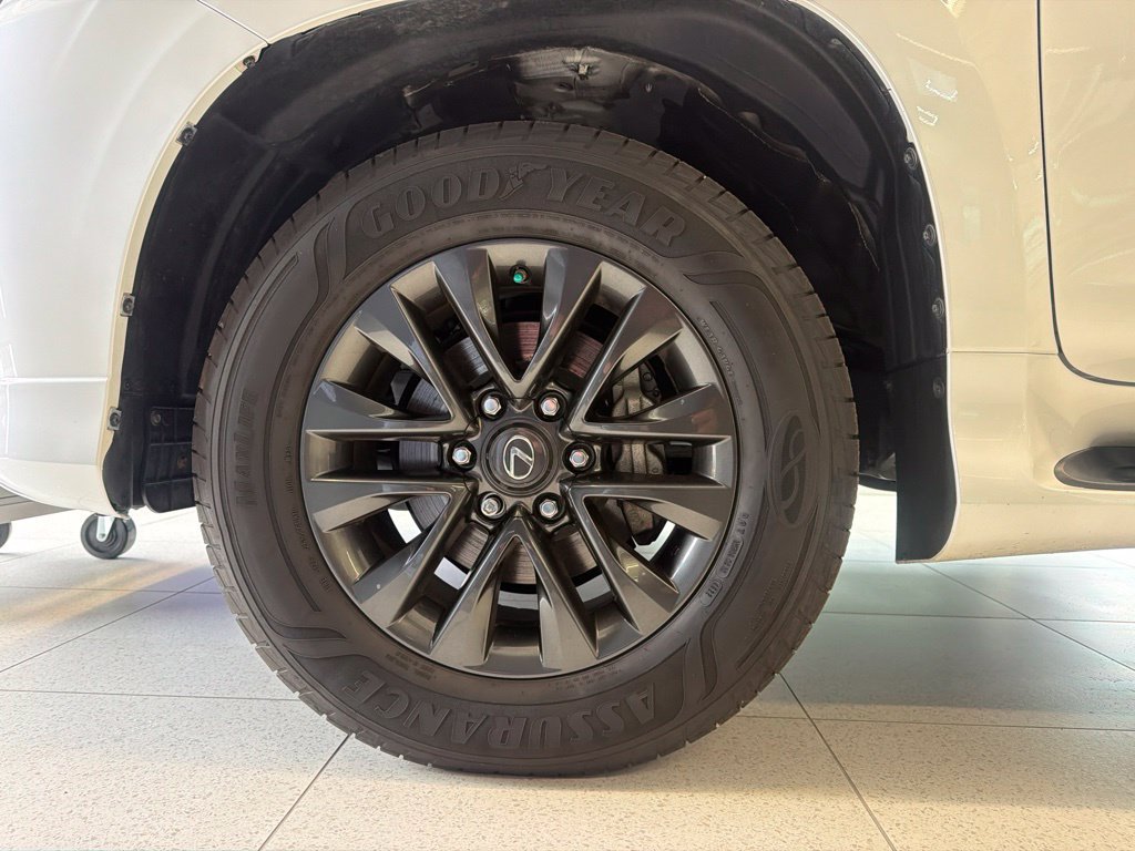 Used 2020 Lexus GX 460 Premium w/ Premium Package AWD/4WD image 9