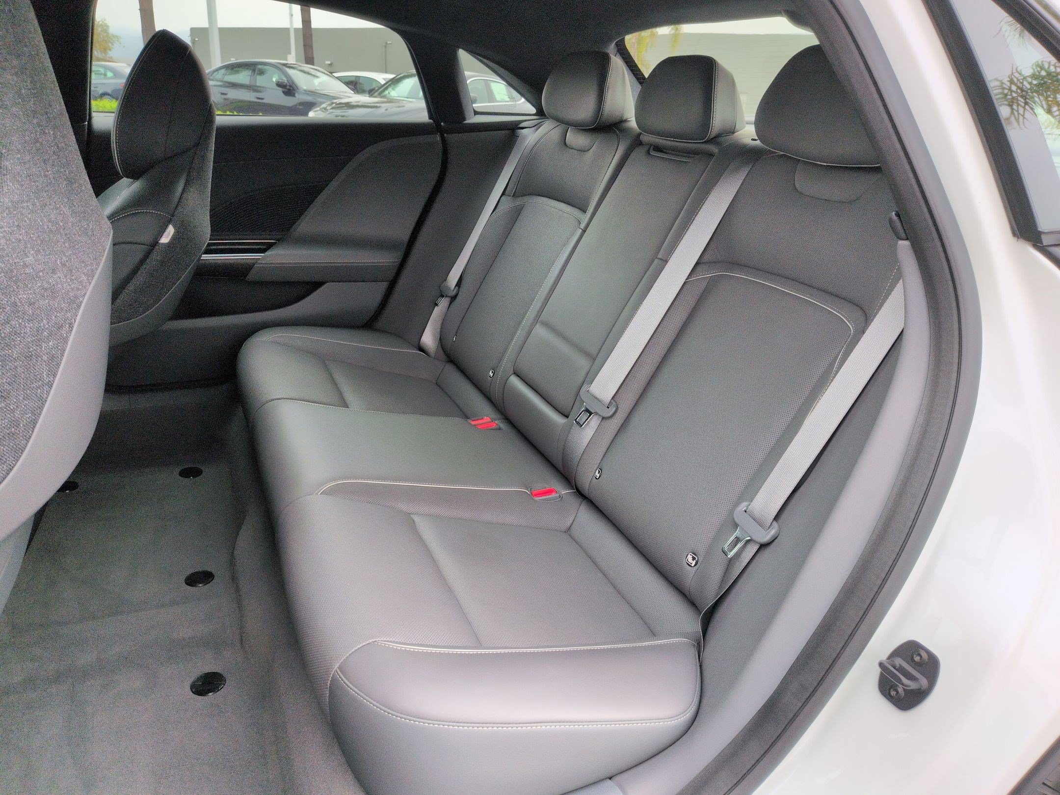 Used 2024 Lucid Air Touring AWD/4WD image 30