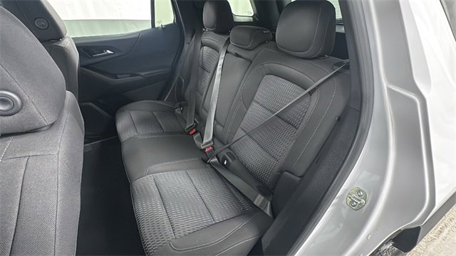 Used 2025 Chevrolet Equinox LT image 12