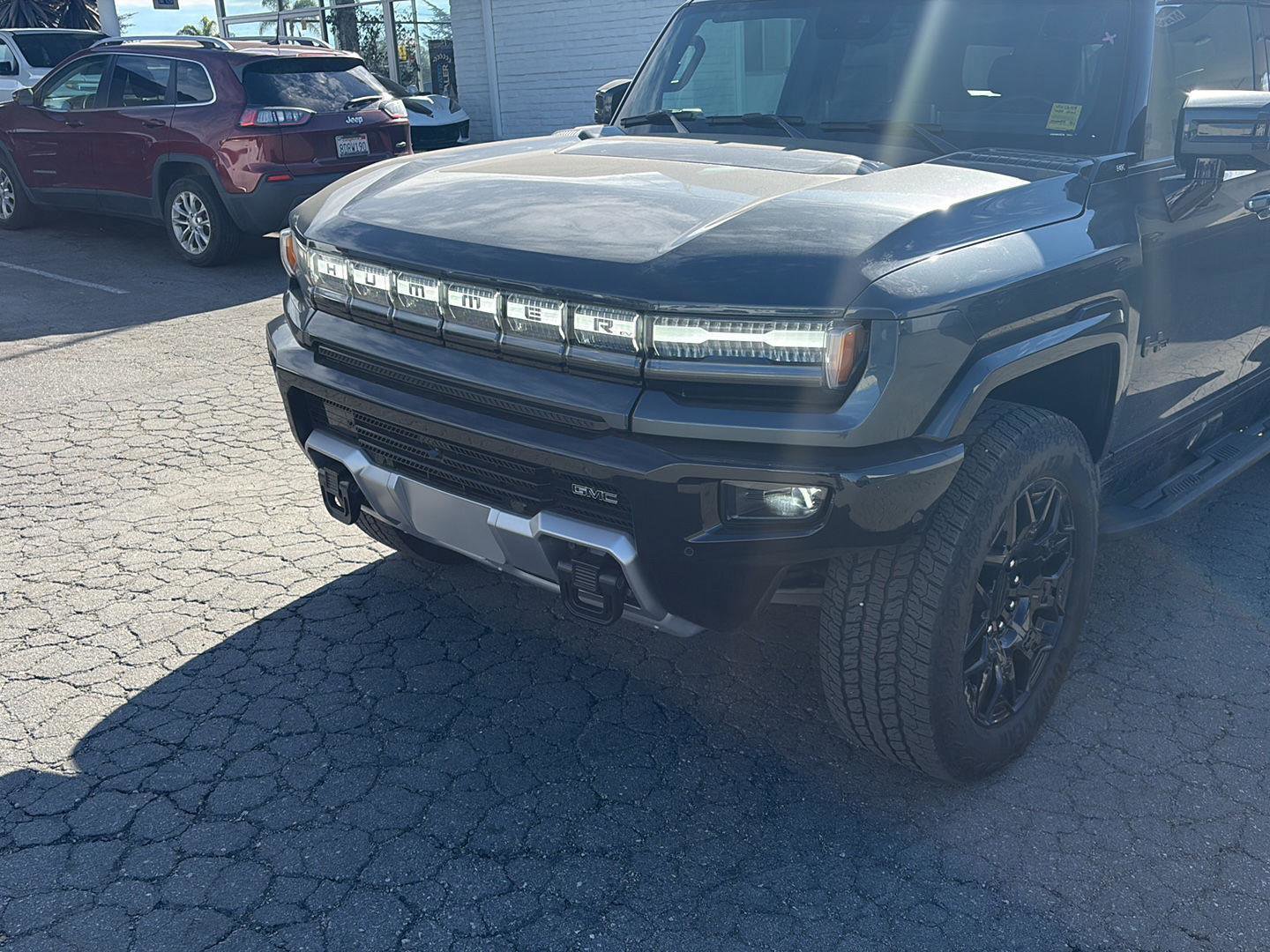 Used 2025 GMC Hummer EV 3X w/ LPO, Dark Essentials Package AWD/4WD image 8