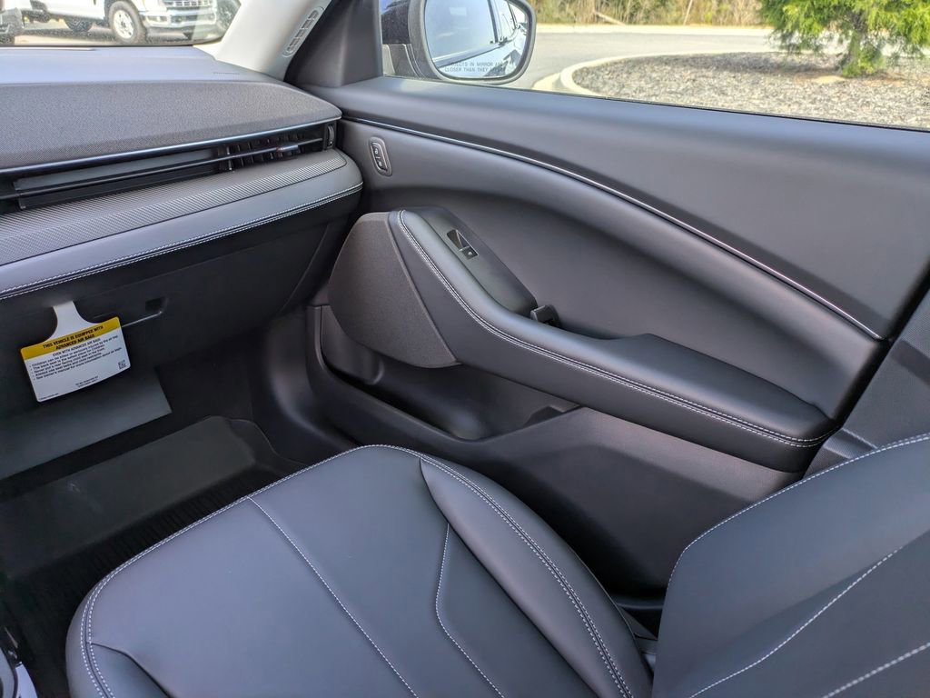 New 2026 Ford Mustang Mach-E Select w/ Comfort Package image 17
