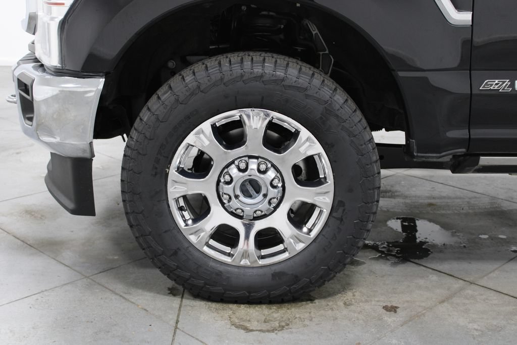 Used 2022 Ford F350 King Ranch w/ King Ranch Ultimate Package AWD/4WD image 22