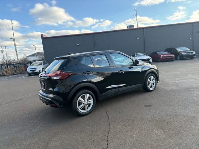 Used 2021 Nissan Kicks S image 5