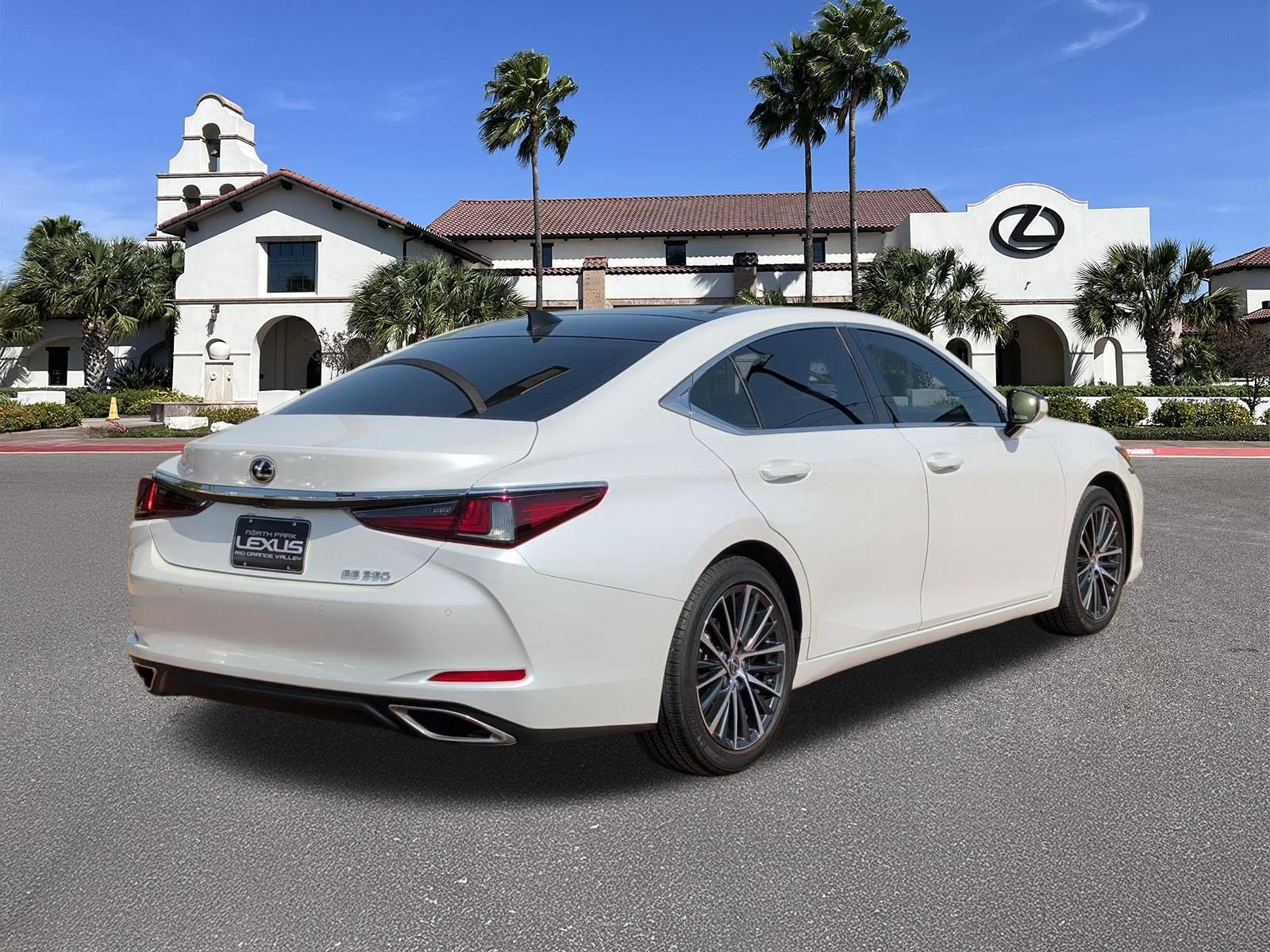 Used 2024 Lexus ES 350 w/ Premium Package FWD image 2