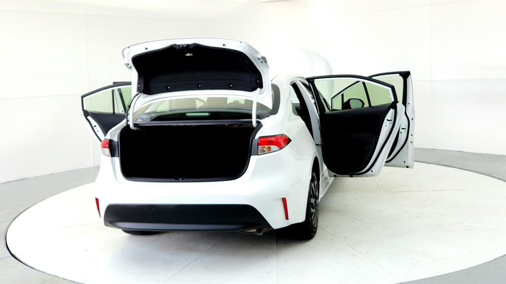 Certified 2023 Toyota Corolla LE w/ Carpet Mat Package (TMS) FWD image 11