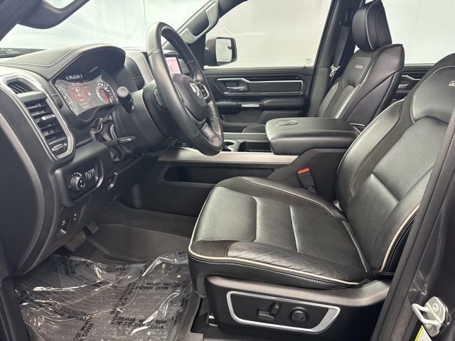 Used 2022 RAM 1500 Laramie w/ Sport Appearance Package image 16