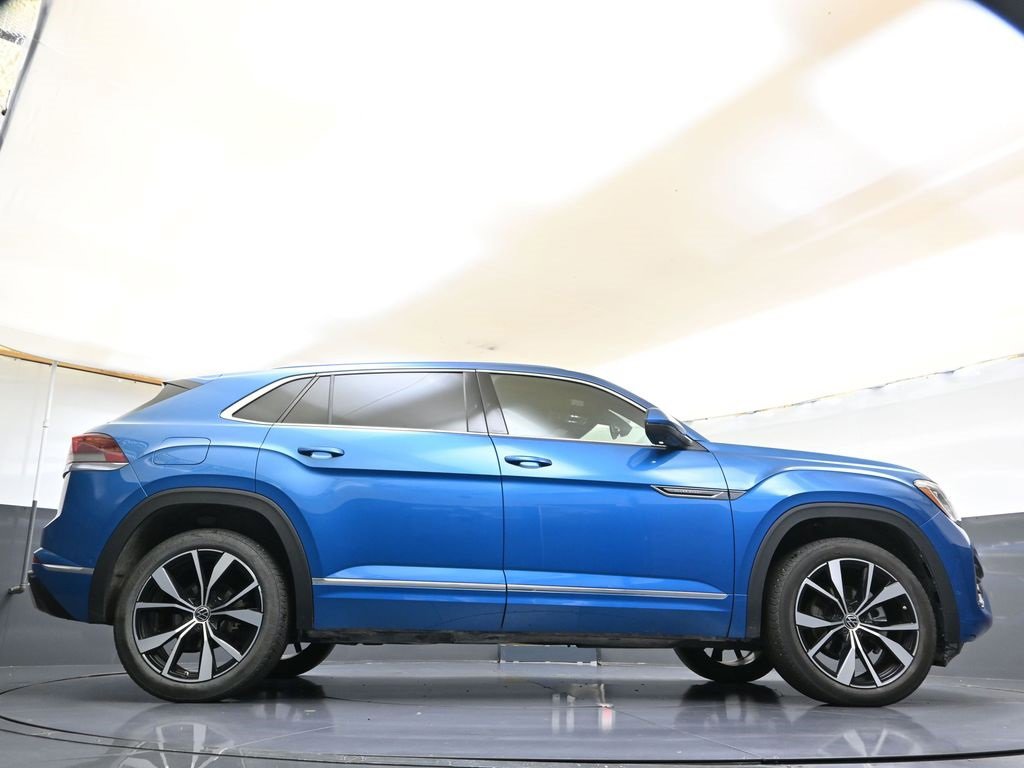 Certified 2025 Volkswagen Atlas Cross Sport SEL Premium R-Line image 42