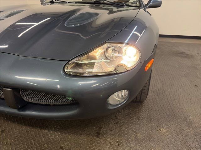 Used 2001 Jaguar XK8 Convertible image 4