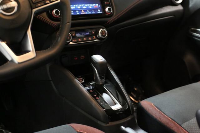 Certified 2025 Nissan Versa SR w/ Trunk Package image 16