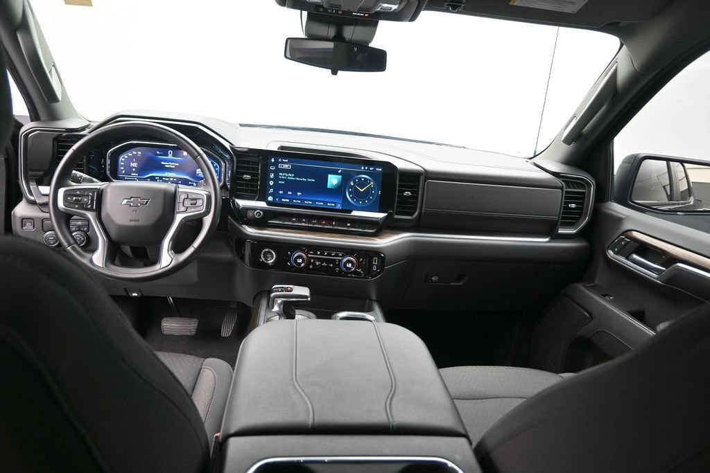 Used 2023 Chevrolet Silverado 1500 RST RWD image 13