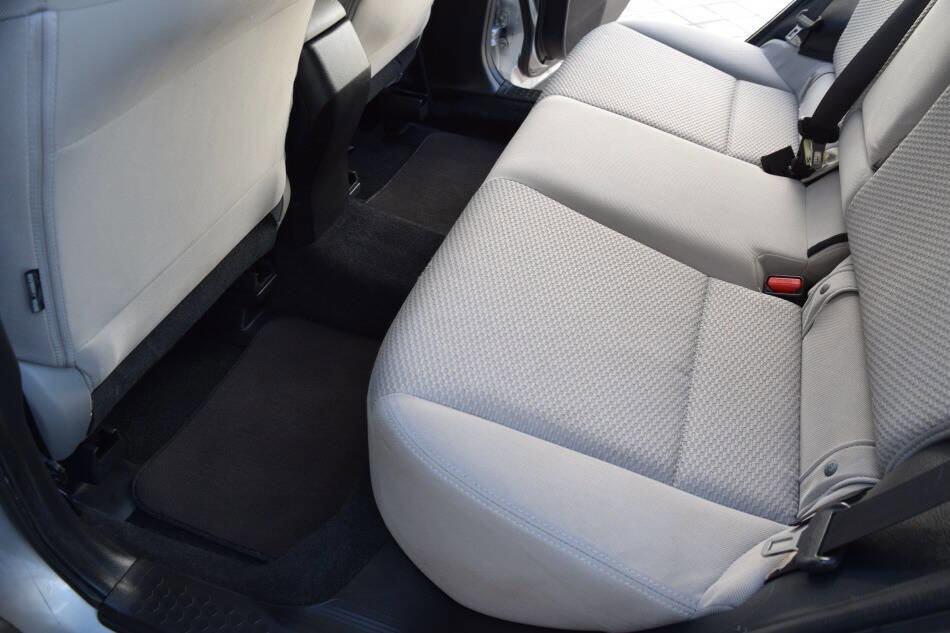 Used 2015 Subaru Forester 2.5i Premium w/ All-Weather Package AWD/4WD image 42