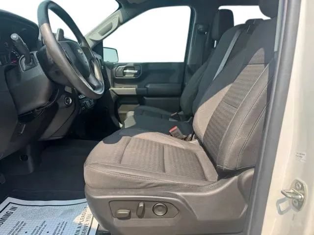 Used 2023 Chevrolet Silverado 1500 Custom AWD/4WD image 11