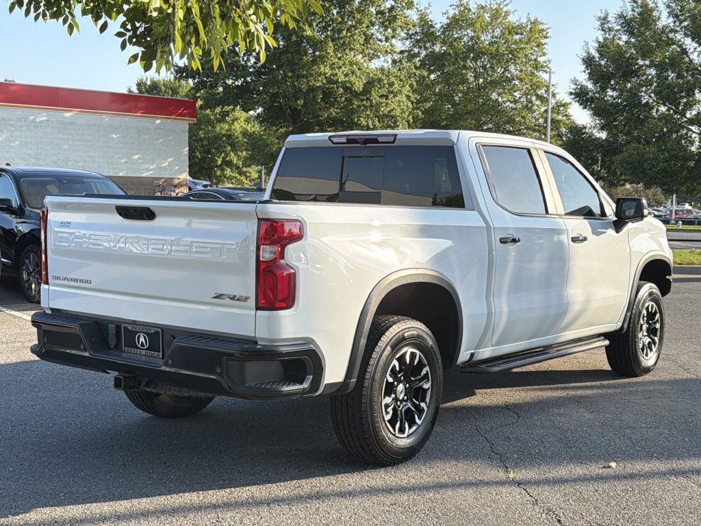 Used 2024 Chevrolet Silverado 1500 ZR2 AWD/4WD image 3